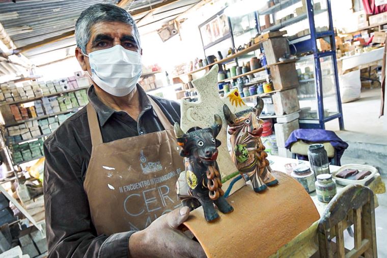 Amautas de la Artesanía Peruana